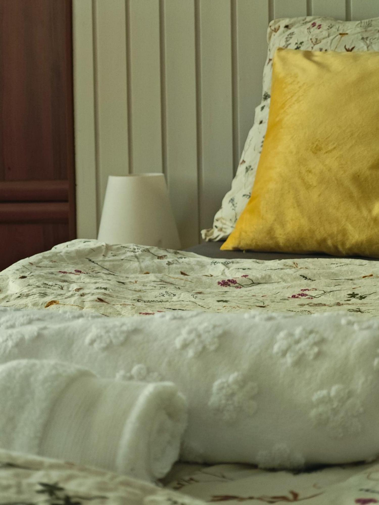 Vintage Room With Garden View Bratislava Ngoại thất bức ảnh