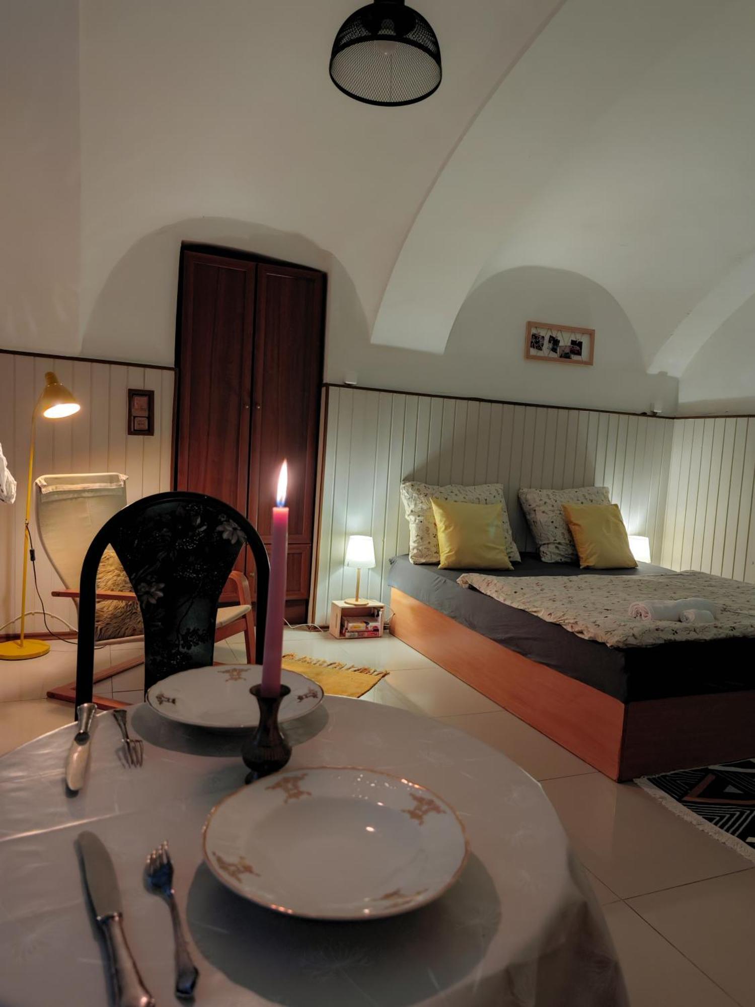 Vintage Room With Garden View Bratislava Ngoại thất bức ảnh